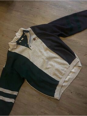 Bugle Boy V-Neck Colorblock Pullover in Gray, Black, Green
